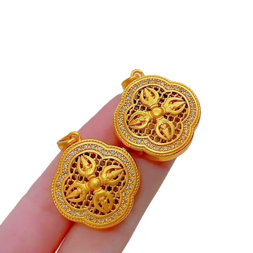 

Gold Heritage Series: Four-Leaf Clover & Vajra Pendant Necklace for Women