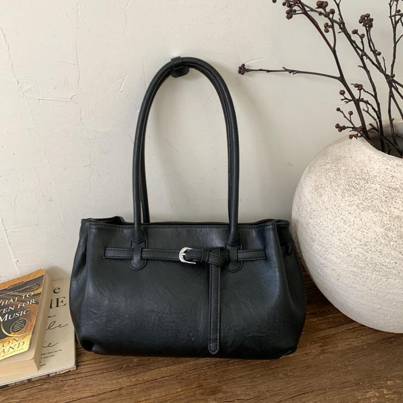 

Large-capacity bag women s autumn and winter 2025 new Korean version retro fashion shoulder underarm bag commuter tote bag
