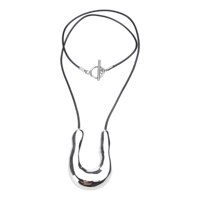 U-Shaped Horseshoe Pendant Necklace Simple Clavicle Chain Alloy Material Birthday Gift for Women Girls Choker Necklace