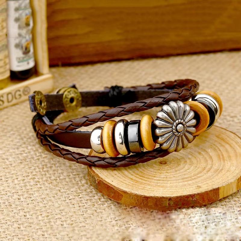 Direct Factory Sale Hand-Woven Retro Korean Style Cowhide Leather Cuff Bracelet for Men Size Adjustable Accessory