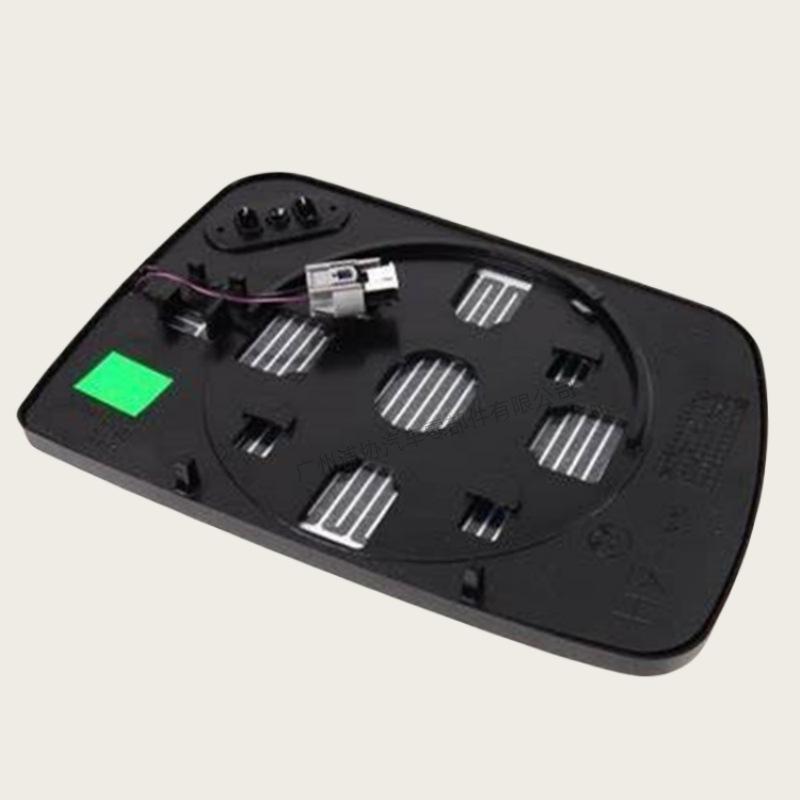 Heated Wide Angle Mirror Glass for Mercedes-Benz and BMW (Part Number: 51168165109)