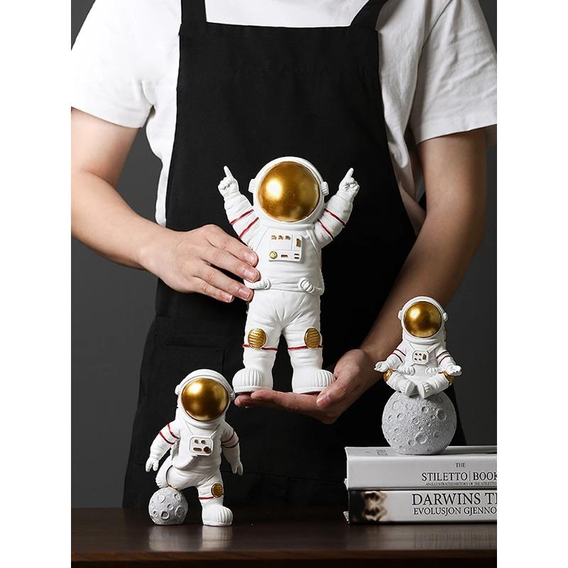 Nordic Modern Astronaut Miniature Figurines Resin Craft Home Fairy Garden Desk Decoration Furnishing Articles Room Accessories