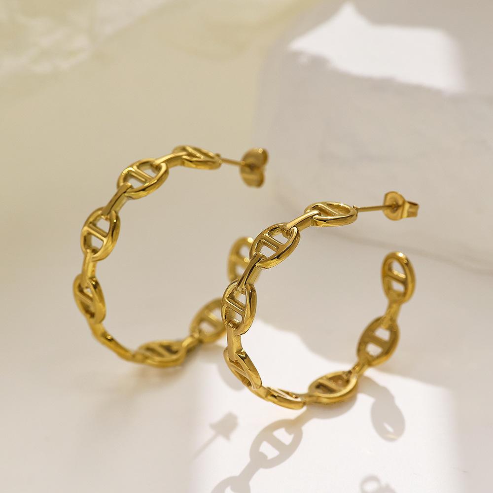 

High-end Ear Buttons for Women s Fashionable Personalized Pig Nose Personalized Earrings золотой