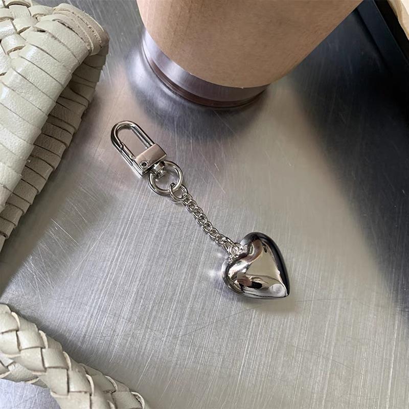 

Ins Style Серебряный брелок для ключей Love с трехмерным бантом в виде сердца, подвеска для телефона, чехол для наушников, подвеска, сумка, украшение, брелок для ключей от автомобиля