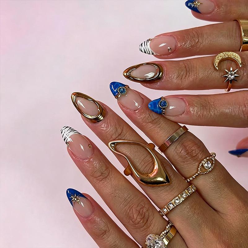 Short Almond-shaped Gilt Wearable Manicure Nails European And American Blue Gemstone Blush Nails Removable Fake Nails