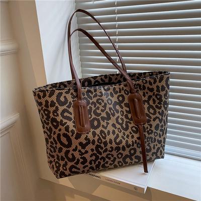 Ladies Handbag Leopard Print Large Size Handbag Female New Retro Large Capacity Shoulder Bag Trend Texture Commuter Handheld Tote Bag