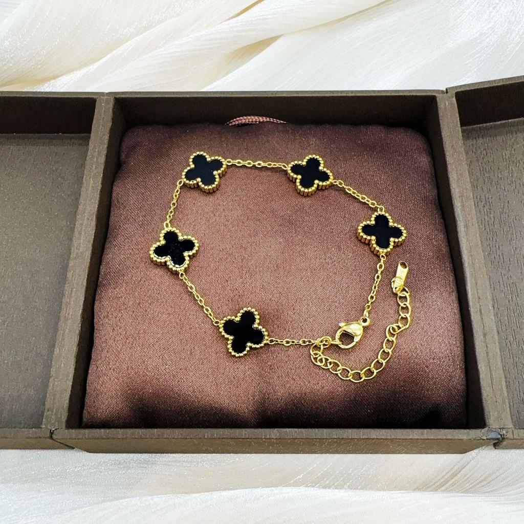 Fashion Titanium Steel Four-Leaf Clover Bracelet Women Do Not Lose Color Luxury High-Grade Hand Jewelry