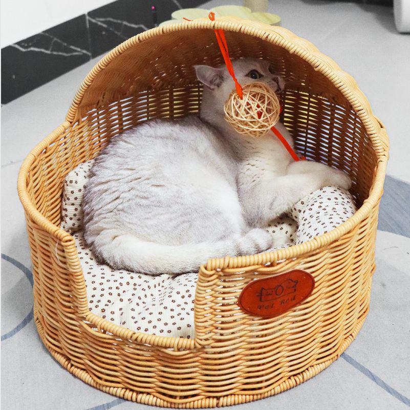Halbgeschlossenes Haustiernest aus Rattan: Abnehmbare, waschbare Matte für Hunde & Katzen