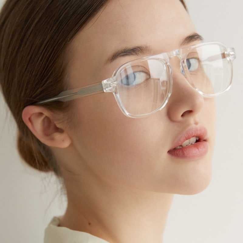 

One Brilliant Quinn-OB281-Crystal FREE