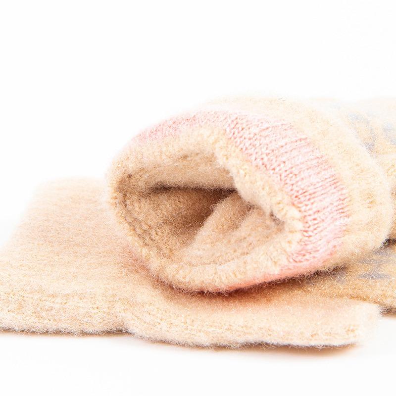 New half-finger gloves women's winter strawberry fleece thickened fashion open finger cold warm knitted plush gloves