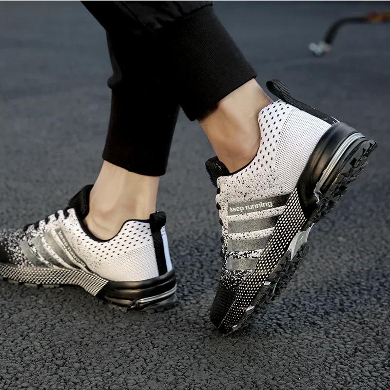 Fashion Men's and Women's Flats Casual Sneakers Couple Walking Shoes Plus Size 36-48 Breathable Fitness Running Shoes Botas Para Hombre
