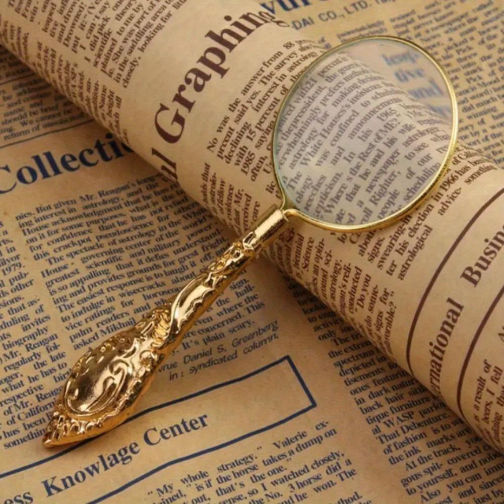 

1pc Ultra-Portable Pocket Tool 5X Metal Handheld Magnifier Exquisite Carved Delicate Pattern for Reading books,Newspapers золотистий