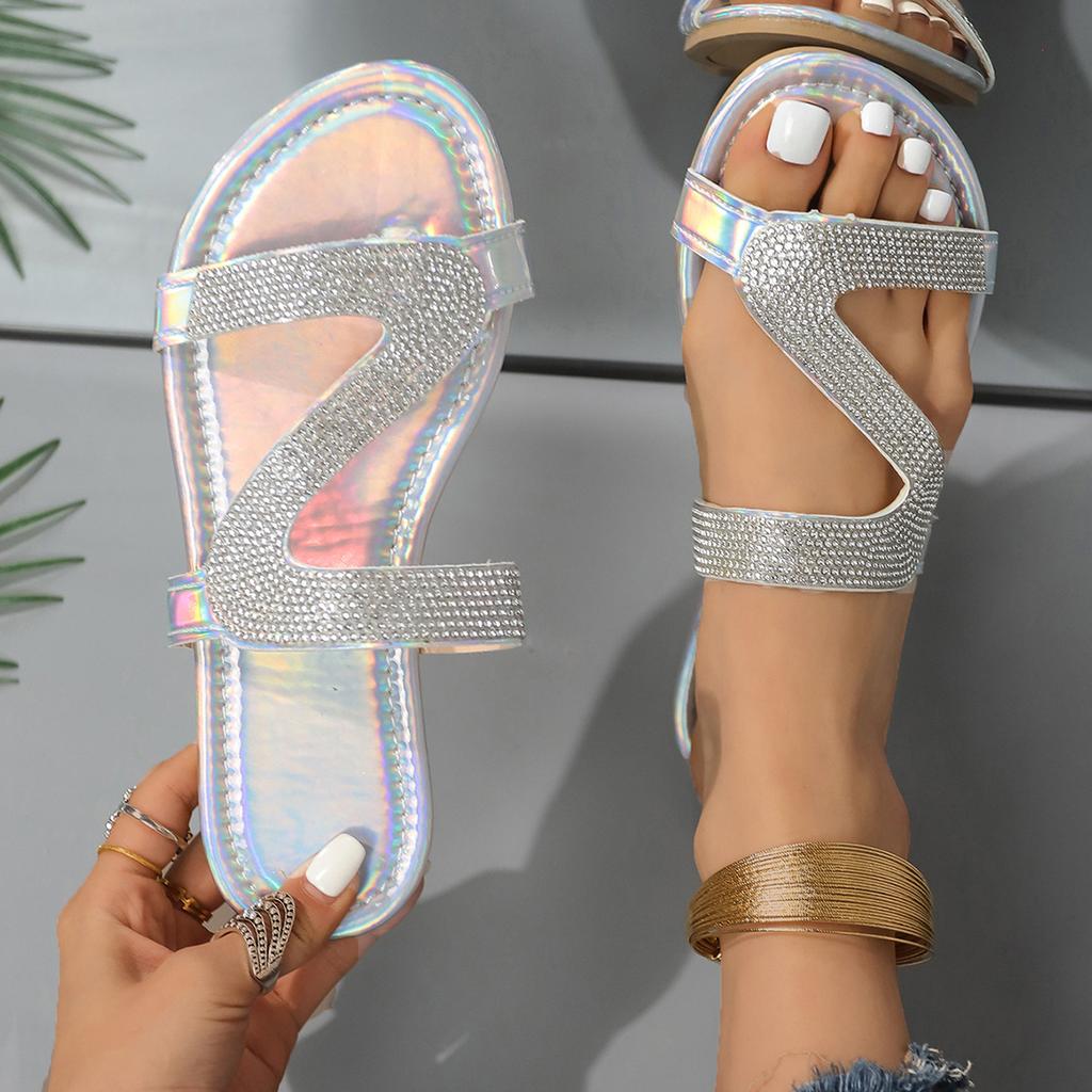 Large size slippers fashionable rhinestone sandals 2025 new comfortable one-word large size summer wear flat sandals