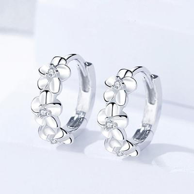 1 Pair Women Hoop Earrings Flower Rhinestone Jewelry Korean Japanese Style All Match Shiny Circle Earrings for Prom