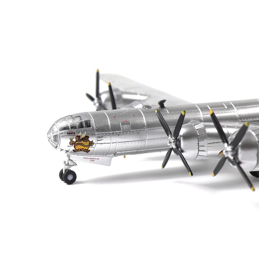 NUOTIE Superfortress Fatman Bomber Kit de modele din metal Băiețel cu suport Avioane militare din al doilea război mondial Avion din aliaj turnat sub presiune Avioane militare