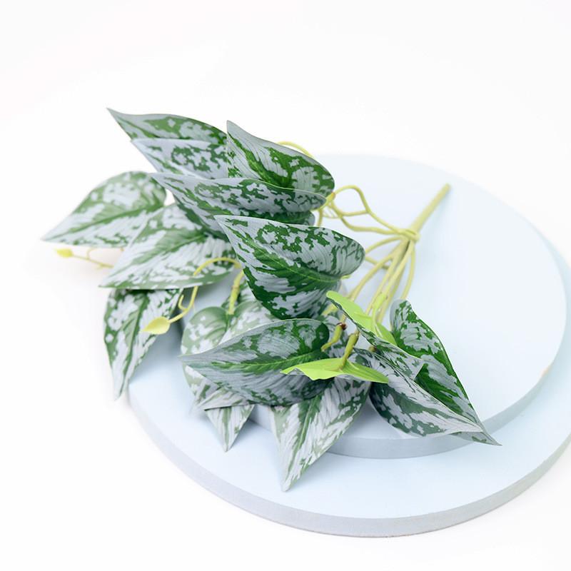 Sztuczna zieleń pnąca Shamrock do dekoracji ścian wewnętrznych z tworzywa sztucznego