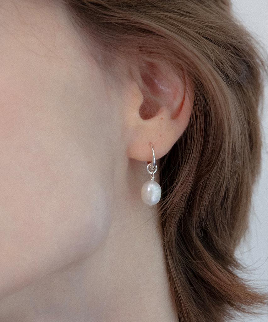 Tacit Baroque Pearl Drop Small Earrings