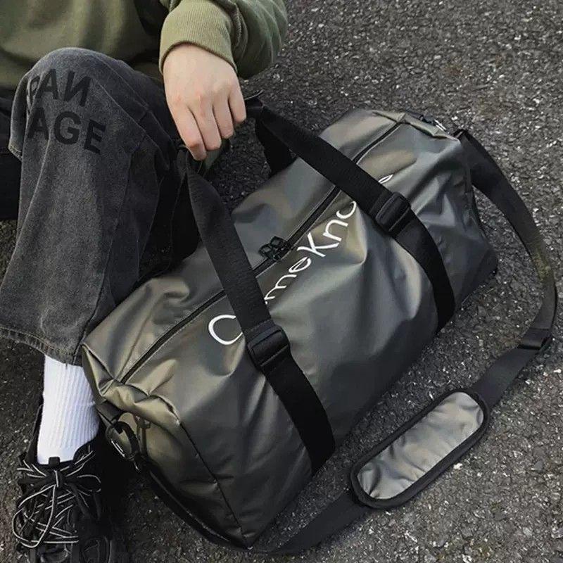 Trendy Men's Wet/Dry Separation Fitness and Travel Bag