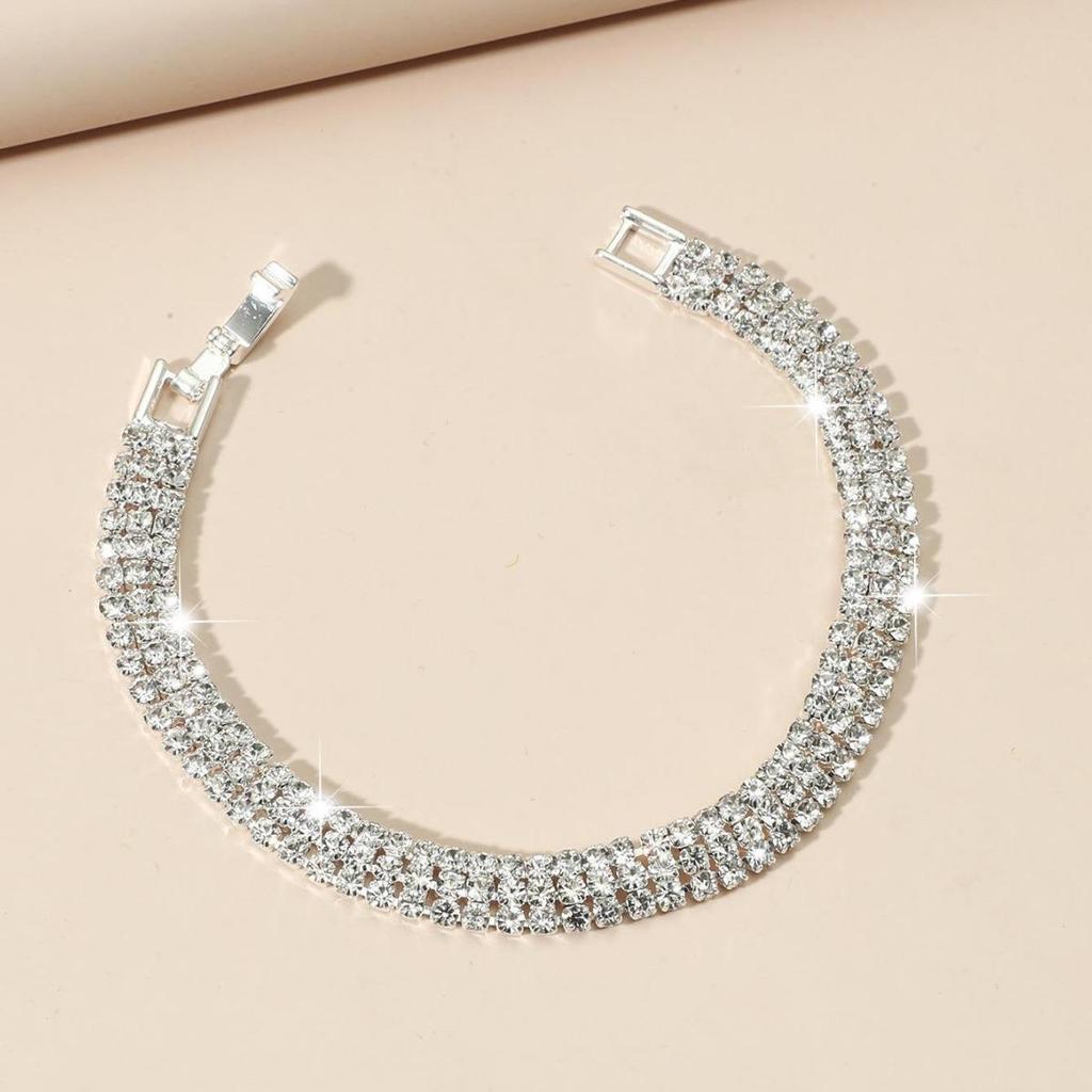 Pulseira Elegante Feminina de Três Fileiras com Strass - Joia Simples, Estilosa de Inspiração Europeia e Americana