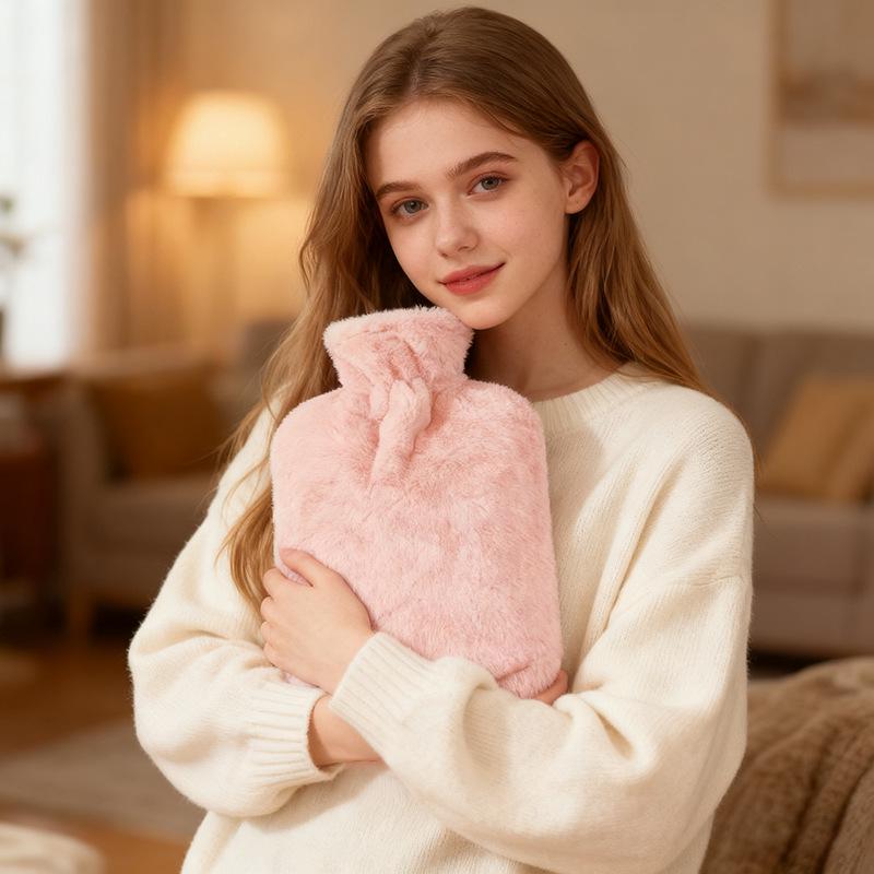 Extra Large Eco-friendly Plush Hot Water Bottle – Winter Warmth with Skin-friendly Fleece
