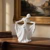 3D-printad dansarfigur, Elegant dansflickestaty med flödande klänning, Estetisk PLA-konstskulptur för heminredning, Modern minimalistisk skrivbordsdekoration