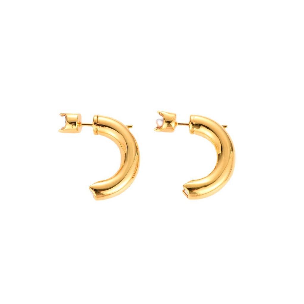 Niche Design Pearl C-Shaped Half-Circle Stud Earrings, Simple And Versatile, Sweet In Seconds, Cool Girl Earrings For Women