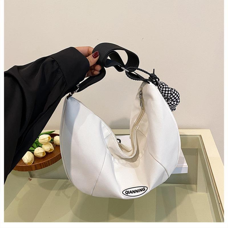 Niche Fresh Women Bag Campus Fashion Versatile Large Capacity Dumpling Bag Spring New Shoulder Crossbody Bag