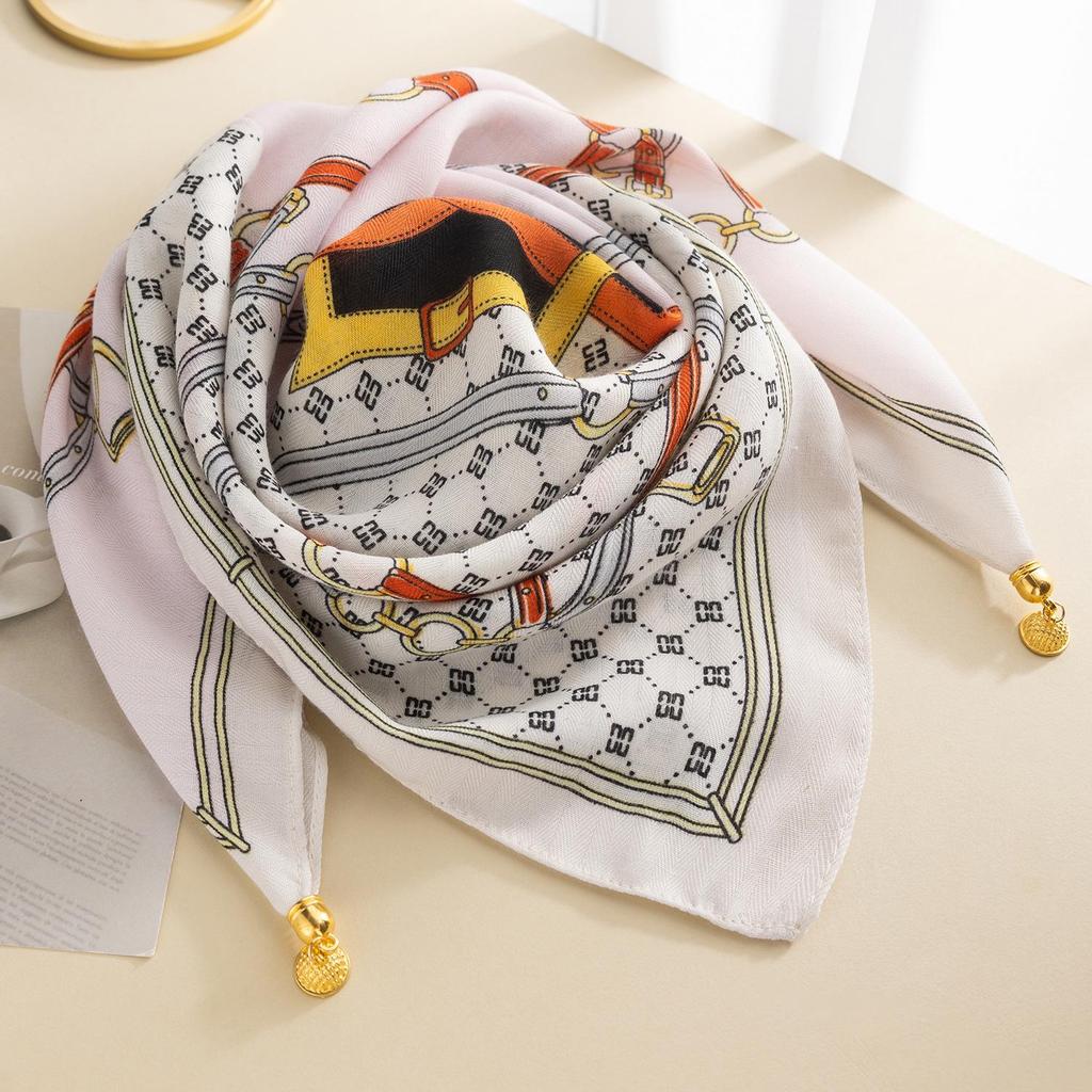 Women's Magnetic Buckle Cotton Scarf - Stylish, Lightweight, Comfortable Neck Protection