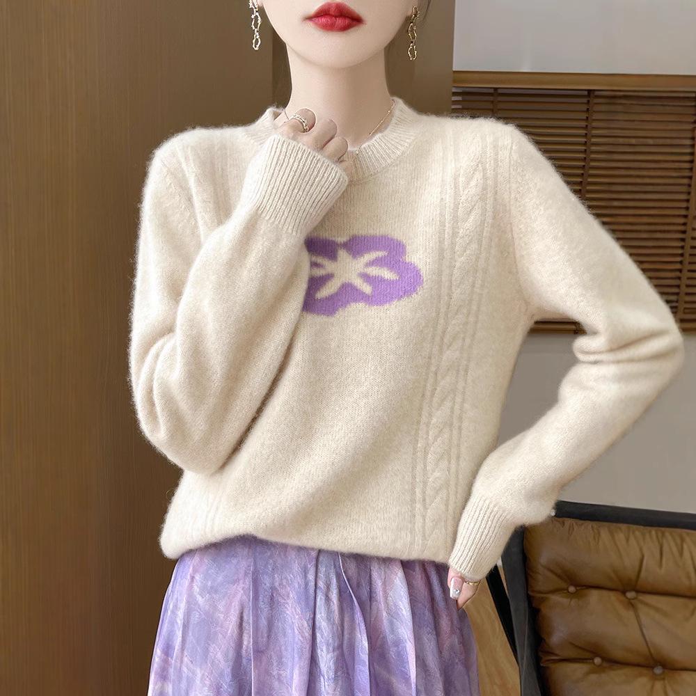 French Retro 3D Flower Wool Knit Top – Versatile, Loose, Stylish & Casual with a Slimming Round Neck Design