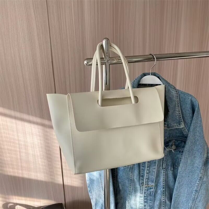 

Large-capacity bag Women s commuter tote bag New high-end portable versatile shoulder bag Retro big bag