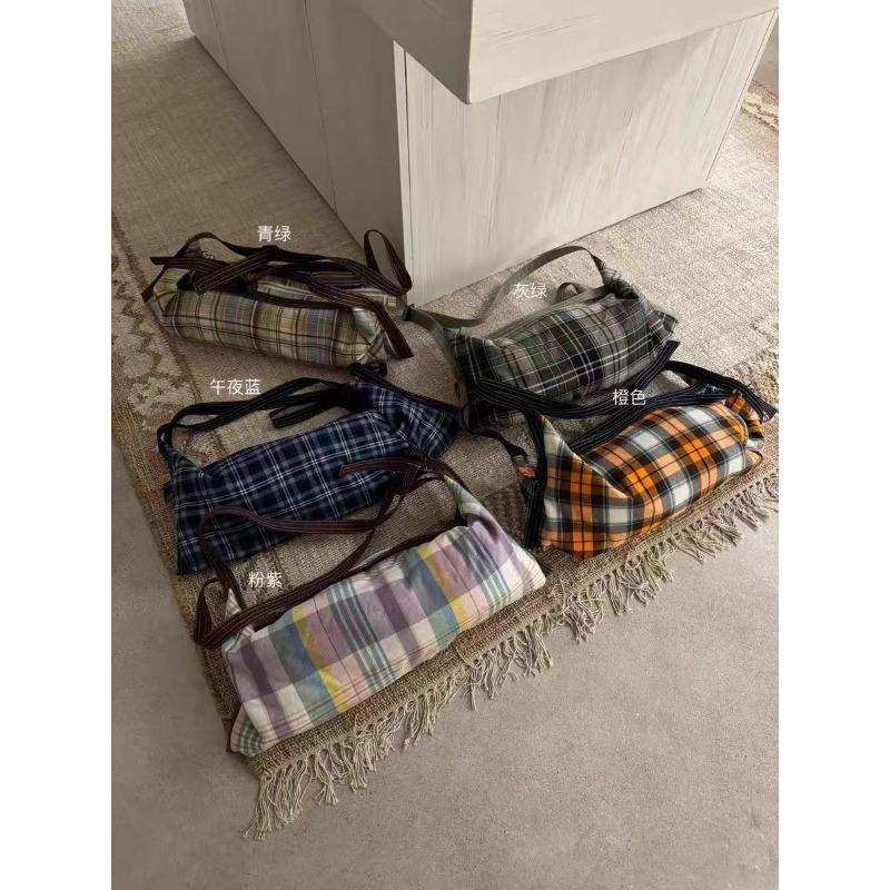 Large capacity loose and textured tote canvas retro plaid contrasting padded cotton shoulder bag versatile commuter underarm bag зелёный