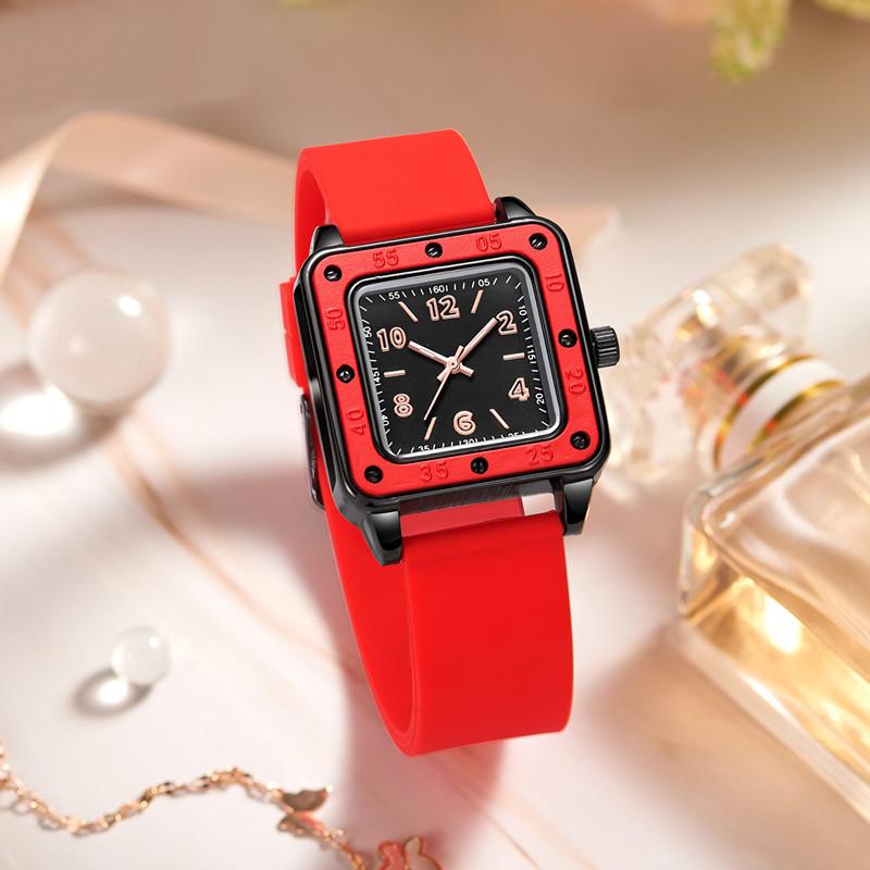 Women Casual Quartz Wristwatch Silicone Strap Dial Business Watche