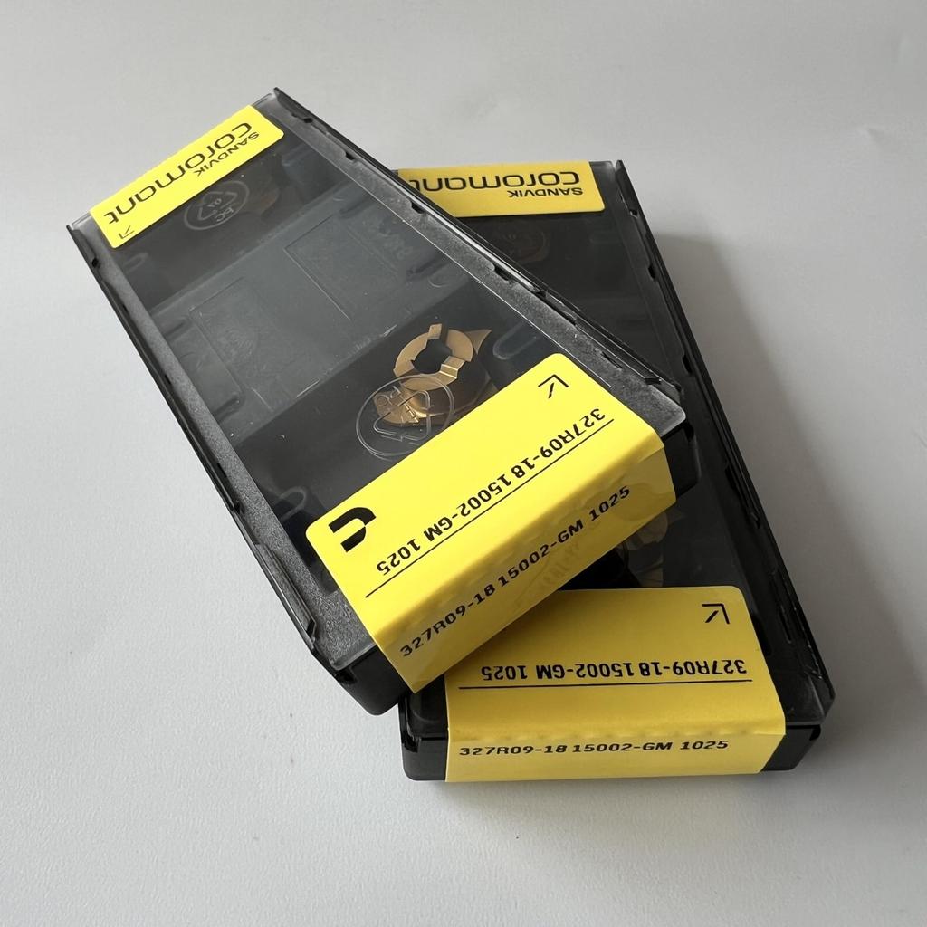 SANDVIK / 327R09-1815002-GM 1025 / Original Swedish hard alloy blade 2 Pcs