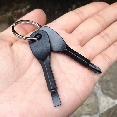 Przenośny śrubokręt, przenośne narzędzie wielofunkcyjne do użytku na zewnątrz, prosty śrubokręt krzyżakowy z brelokiem i klamrą