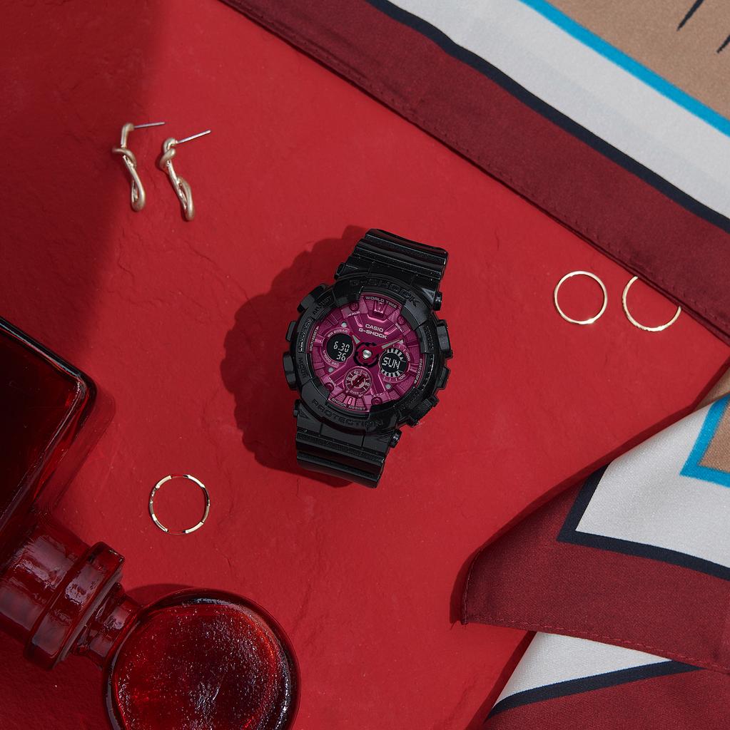Casio G-SHOCK Men's Resin 200M Water Resistant Digital Shock Resistant Quartz Watch GMA-S120RB-1A