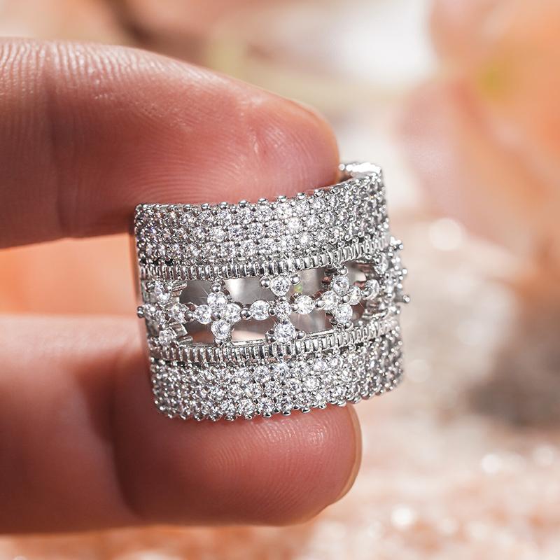 Huitan Sparkling Women Ring Gorgeous Wedding Party Luxury Full Shining Cubic Zirconia Fashion Accessories CopperColor Jewelry