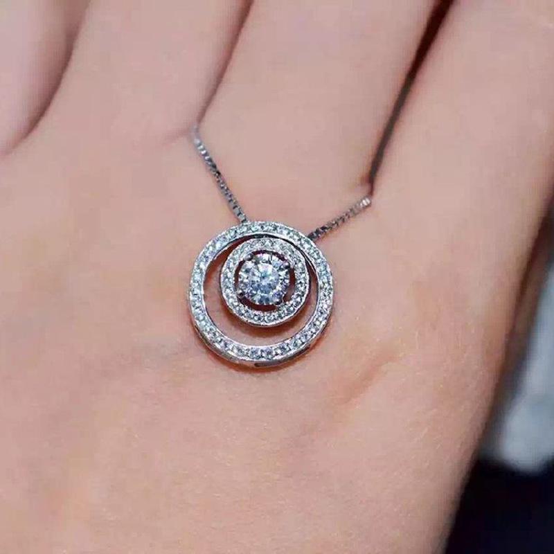 Korean Style Women's Necklace: Double Ring with Diamonds, Simple Luxury Design, Versatile Clavicle Chain Accessory