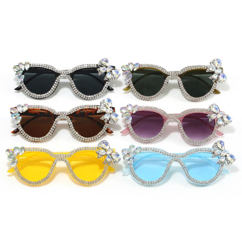 New, European and American personalized cat eye sunglasses, handmade large butterfly diamond-encrusted glasses exaggerated sunglasses B