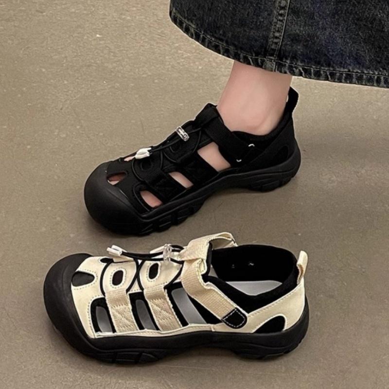 Modne sandały sportowe 2025 Nowe ażurowe oddychające antypoślizgowe buty Outdoor Casual Wygodne szybkoschnące sandały plażowe Retro Hike buty damskie