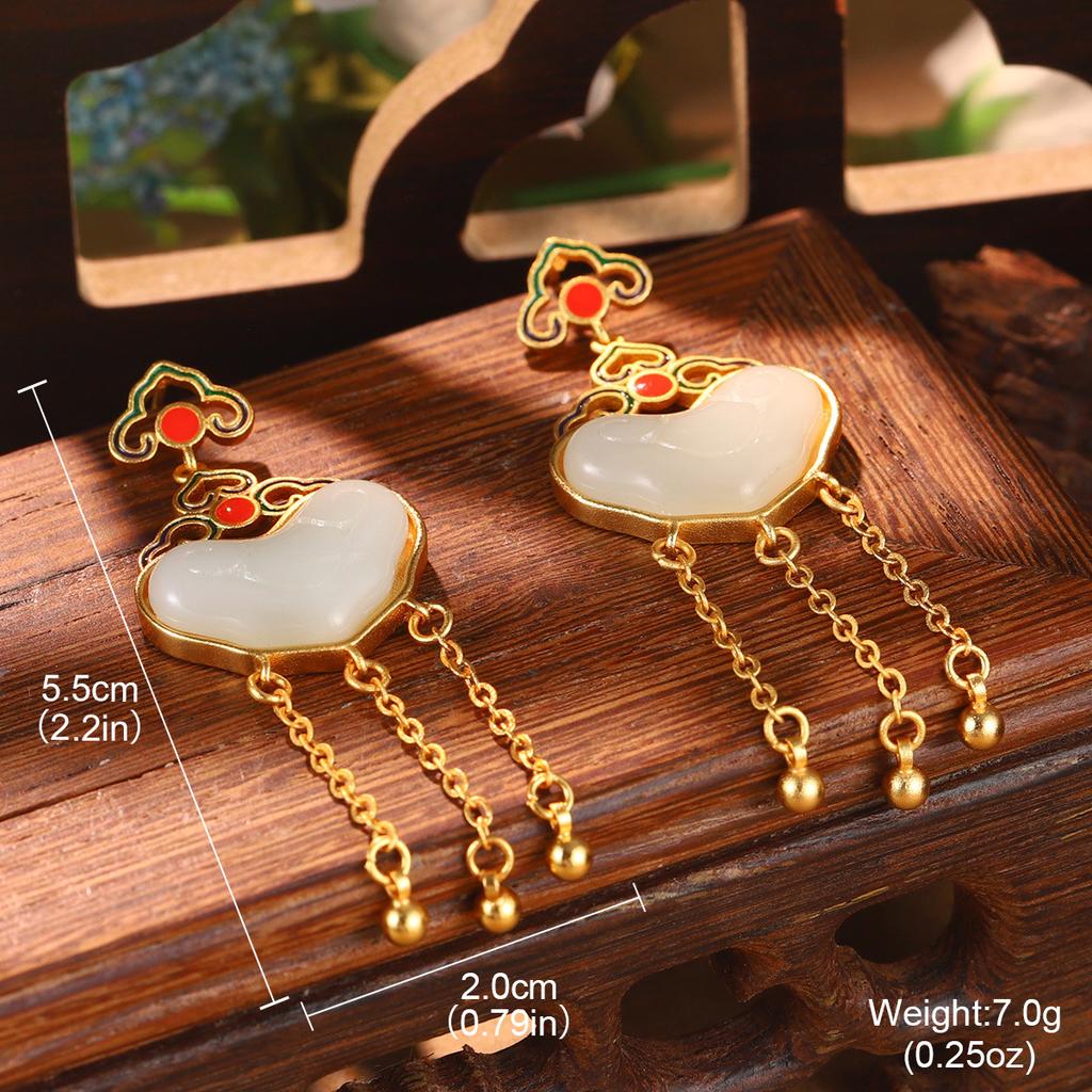 Antique new Chinese style flower fringed pearl earrings Hanfu accessories earrings imitation Hetian jade green agate temperament ear hook