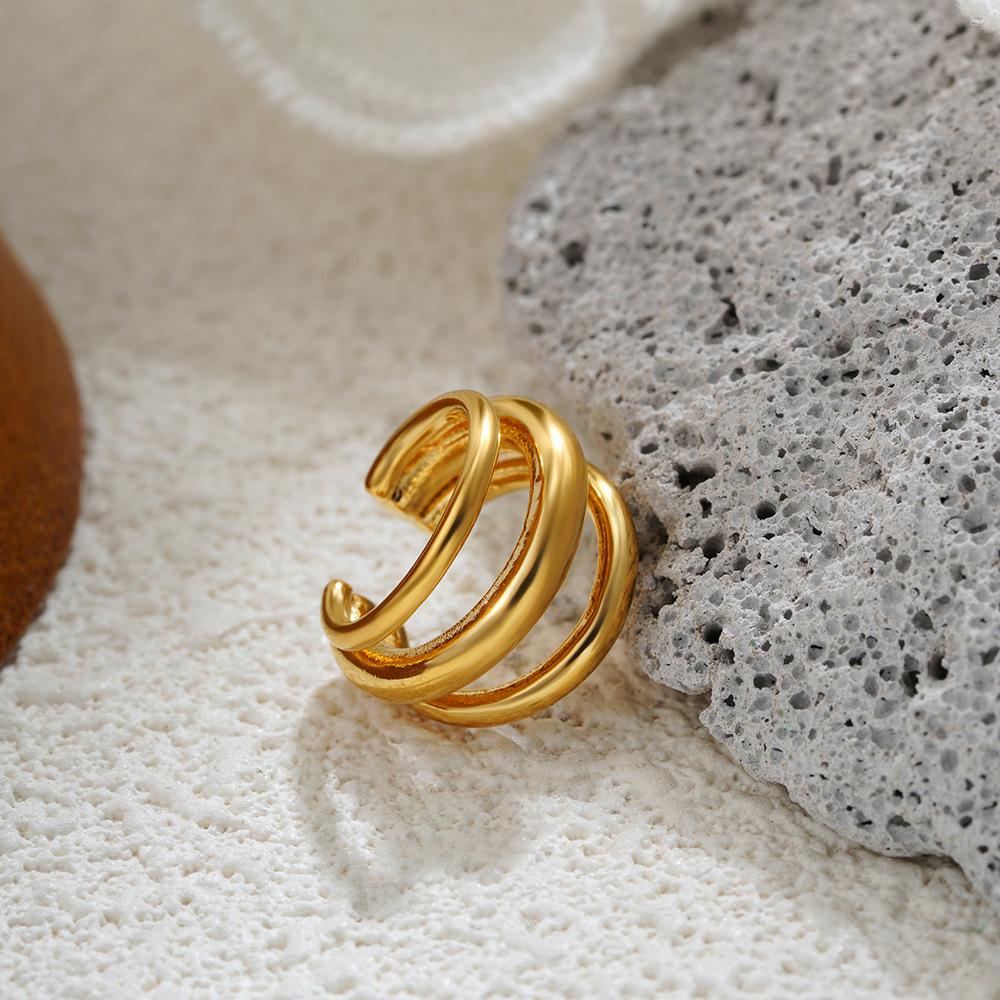 18K gold simple C-shaped ear clips without ear piercings, ear bone clips, three-layer circle earrings, ear jewelry.