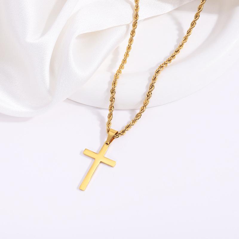 Men's Titanium Steel Twist Chain Necklace - Light Luxury Stainless Steel Cross Pendant, Non-Fading Jewelry.