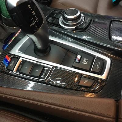 Carbon Fiber Car Dekorativní nálepka krytu panelu řazení pro BMW řady 5 F10 2011-17 Auto Styling Doplňky interiéru