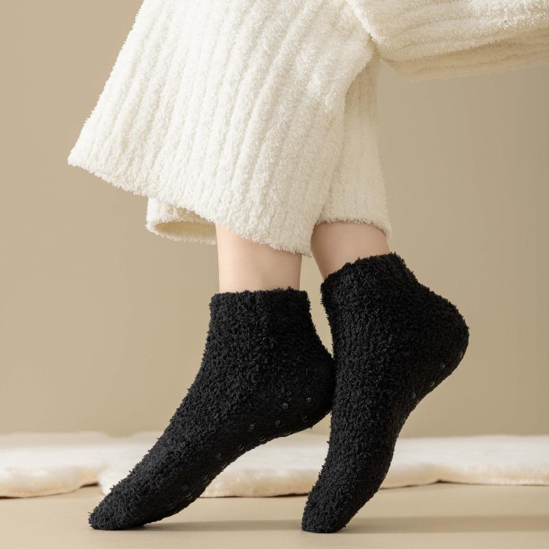 Winter Padded and Thickly Insulated Warm Ladies' Socks with Glue-attached Anti-slip Floor Sole, Simple Solid-color Coral-fiber Mid-calf Socks