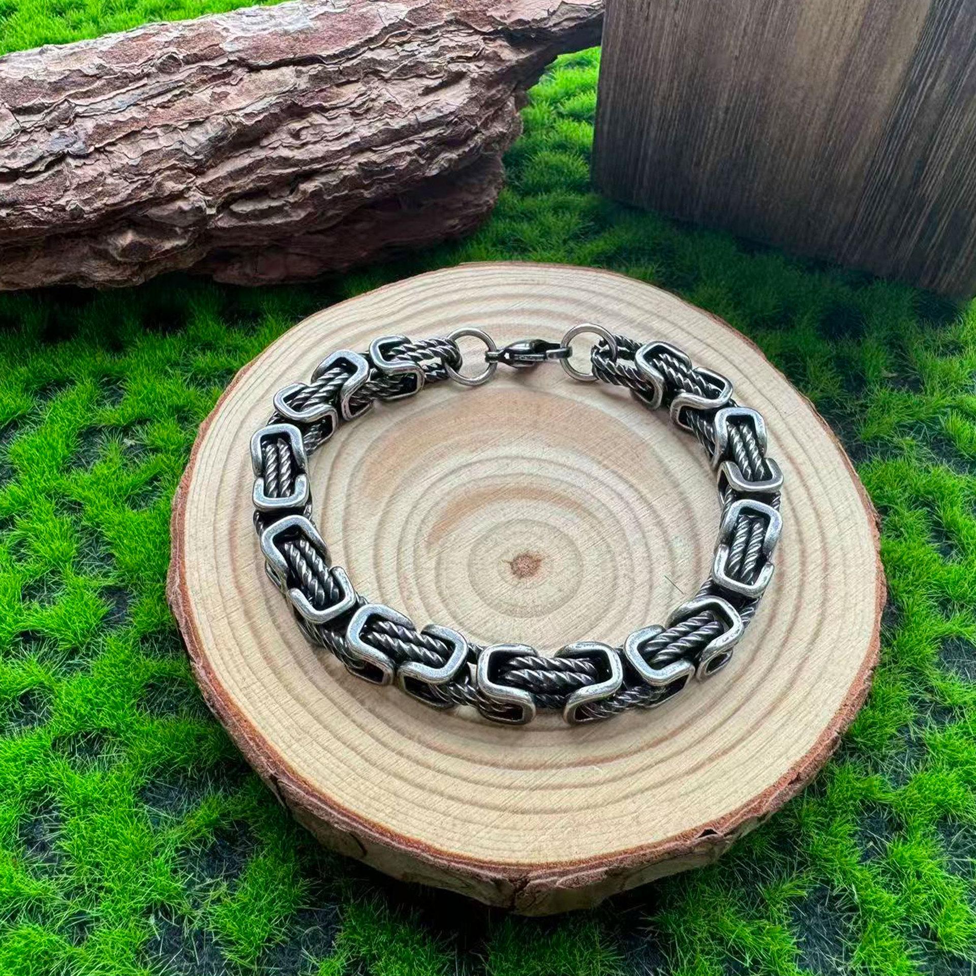 Viking Style Retro Herringbone King Chain Bracelet A0877