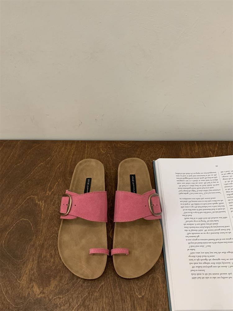 

Set of toe flat-bottomed cool slippers women s fashion 2025 summer new with skirt beach slippers 2025 35