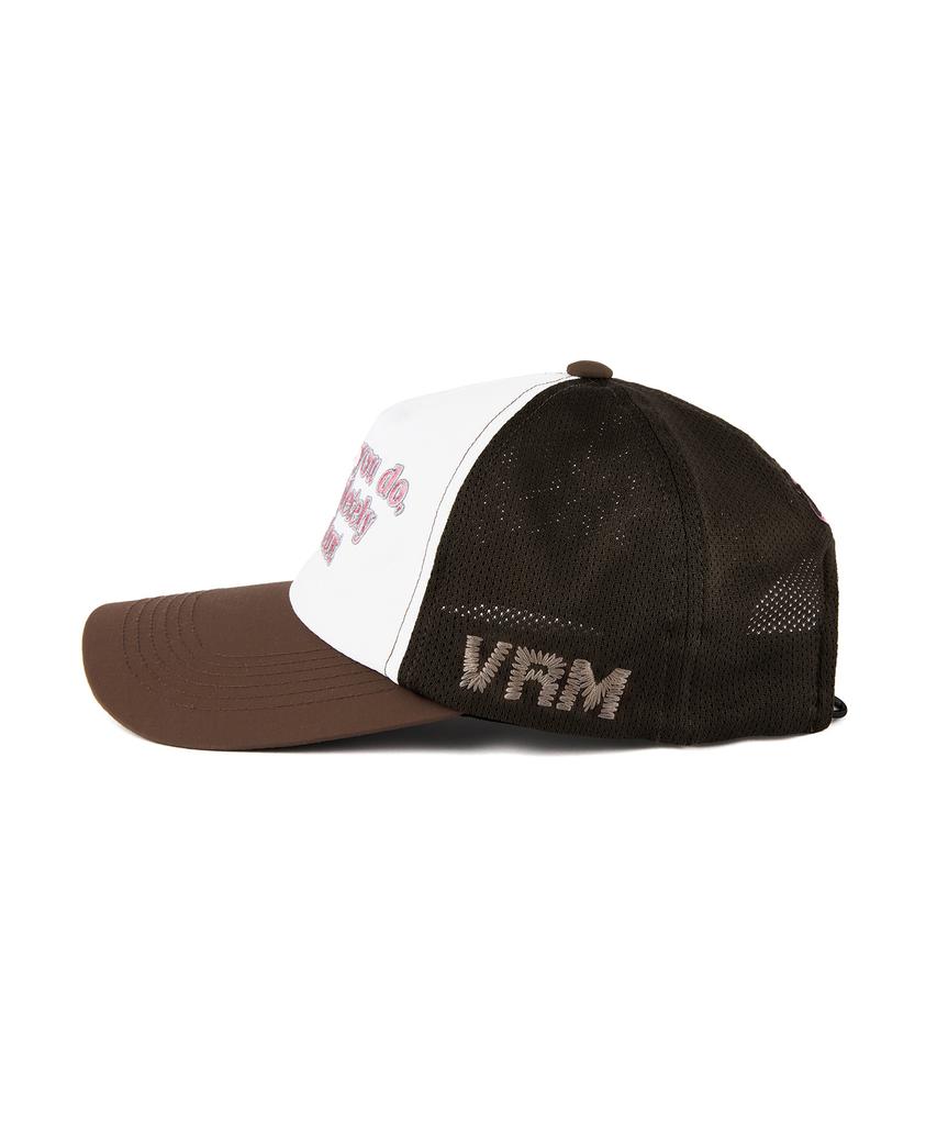 VERUTUM Slogan Trucker Hat Brown