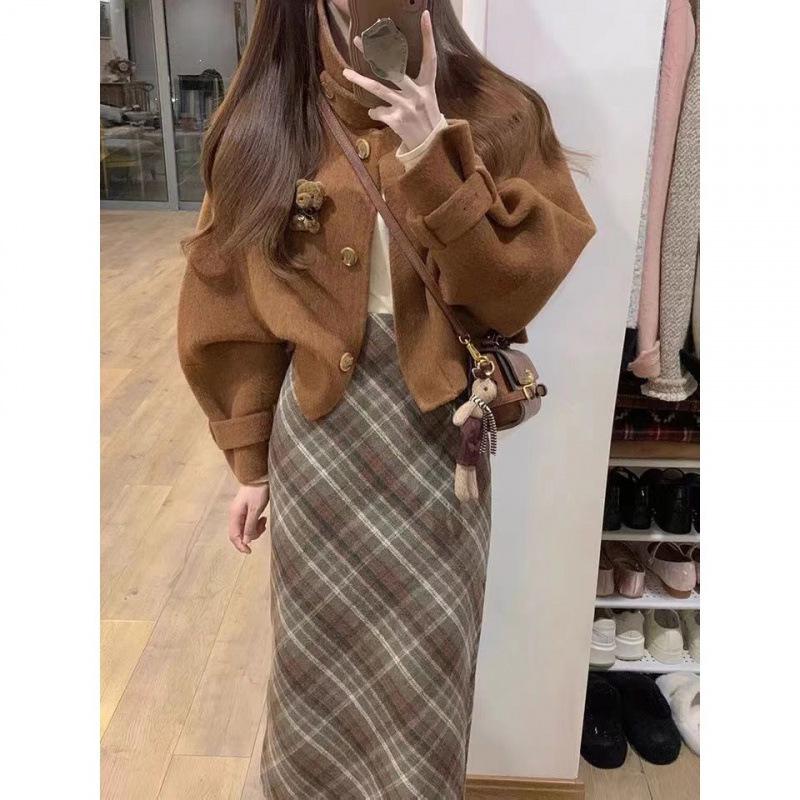 Retro Chic Short Coat & Plaid Skirt Set for Women - Woolen Autumn/Winter Collection