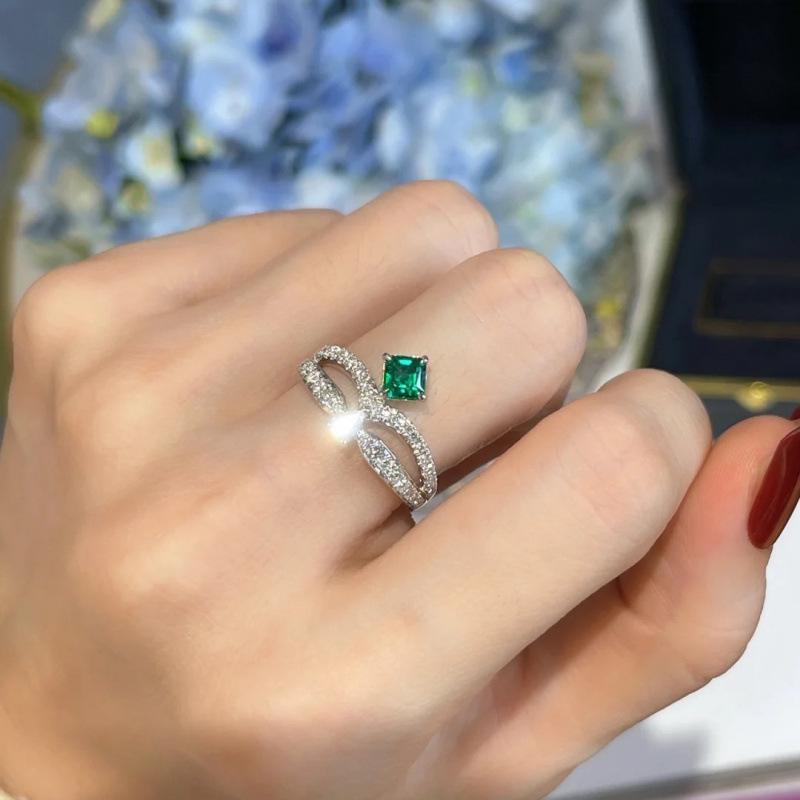 Elegant Multi-Gem Emerald Crown Ring for Women – Vibrant, Full-Diamond Versatile Style Size 8