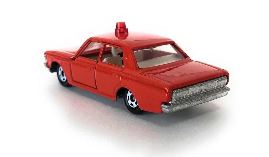 Tomica 27 Fire Chief 30th Anniversary Reprint No. [Crown Car]